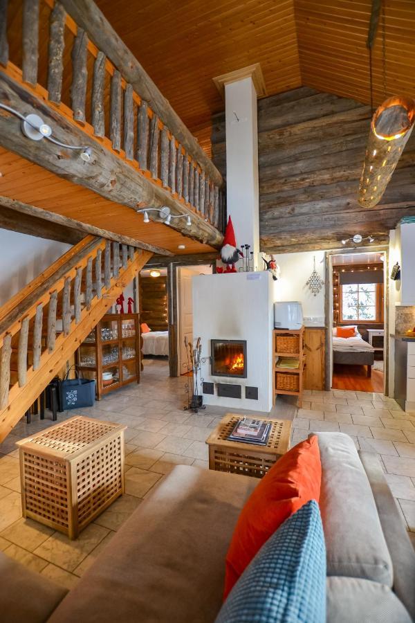 Ylläshilla Cottage Äkäslompolo Exteriör bild