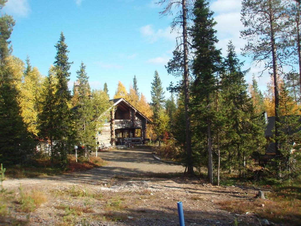 Ylläshilla Cottage Äkäslompolo Rum bild